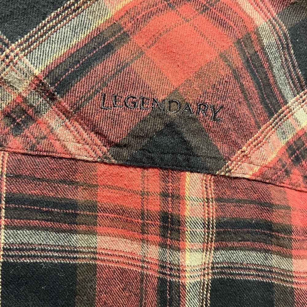 Men’s Legendary Whitetails Red and Black Flannel - Picture 5 of 7